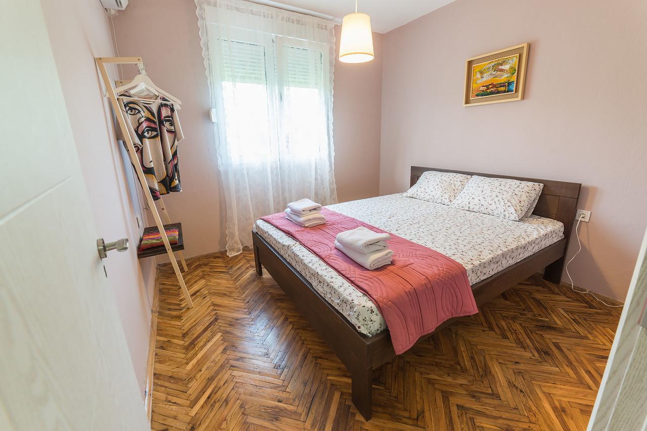 Q Podgorica Beds,Rooms And More Exterior photo